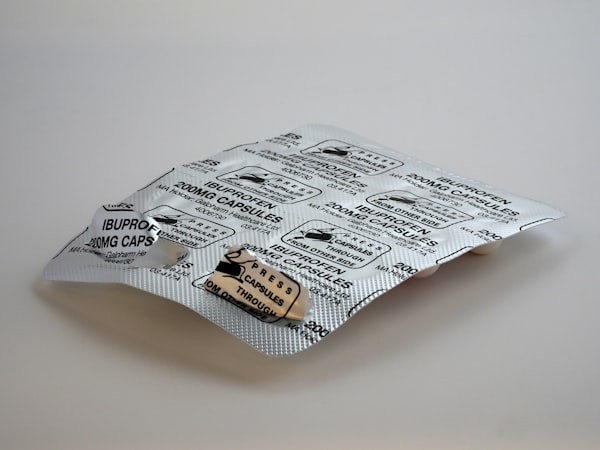 Amoxicillin: Uses, Dosage, Side Effects & Savings Guide