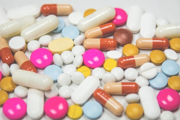 Diclofenac Sodium: Uses, Gel vs. Pill, Dosage & Savings Guide